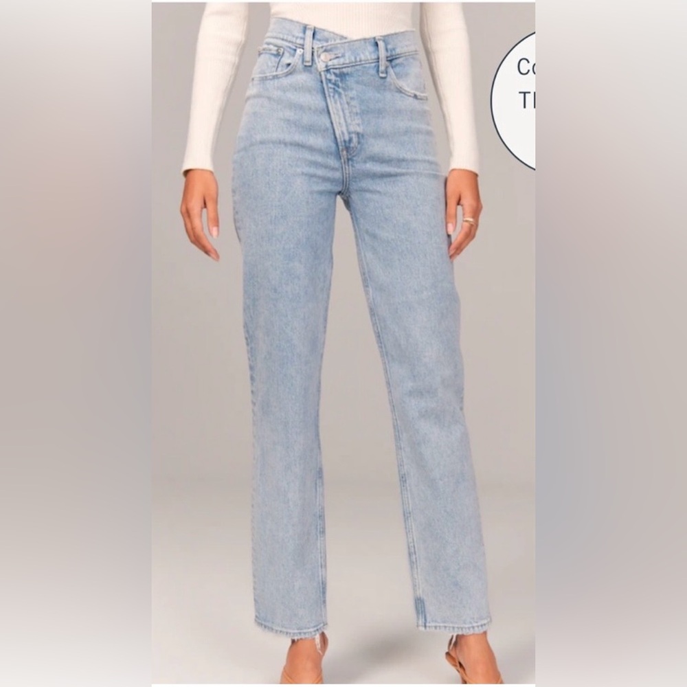 Abercrombie & Fitch The 90’s Straight Ultra High Rise Crossover Jean size 32/14 - Picture 1 of 6